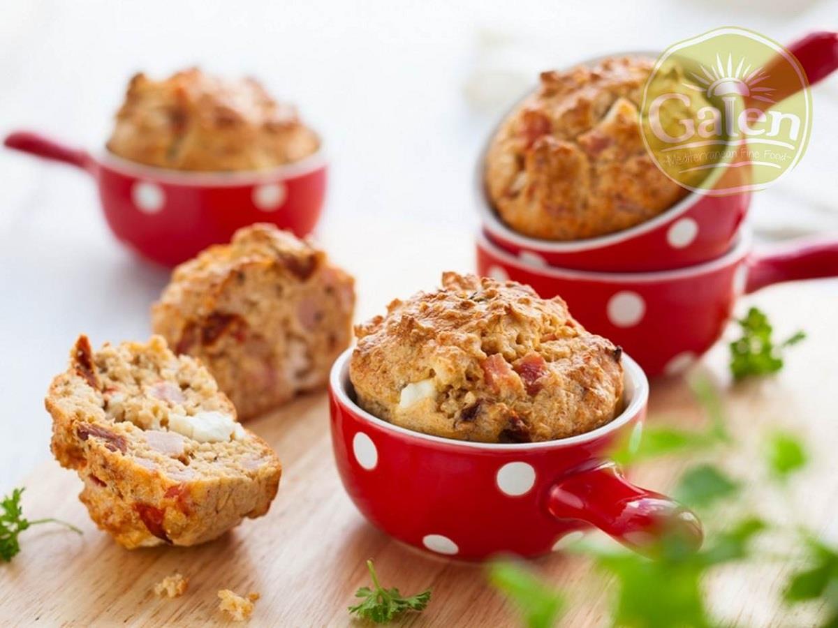 Muffin with Sun Dried Tomatoes